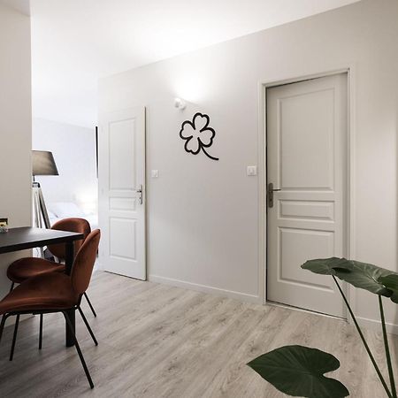 Le Trefle A Quatre Feuilles Hotel Siorac-en-Perigord Bagian luar foto