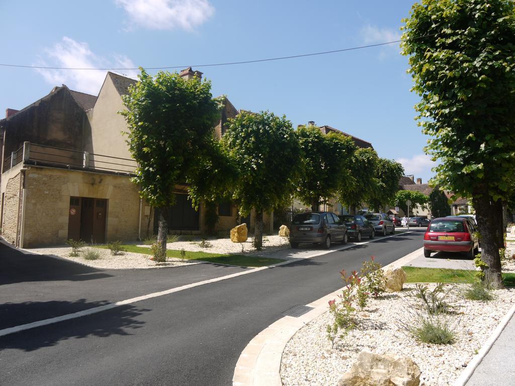 Le Trefle A Quatre Feuilles Hotel Siorac-en-Perigord Bagian luar foto