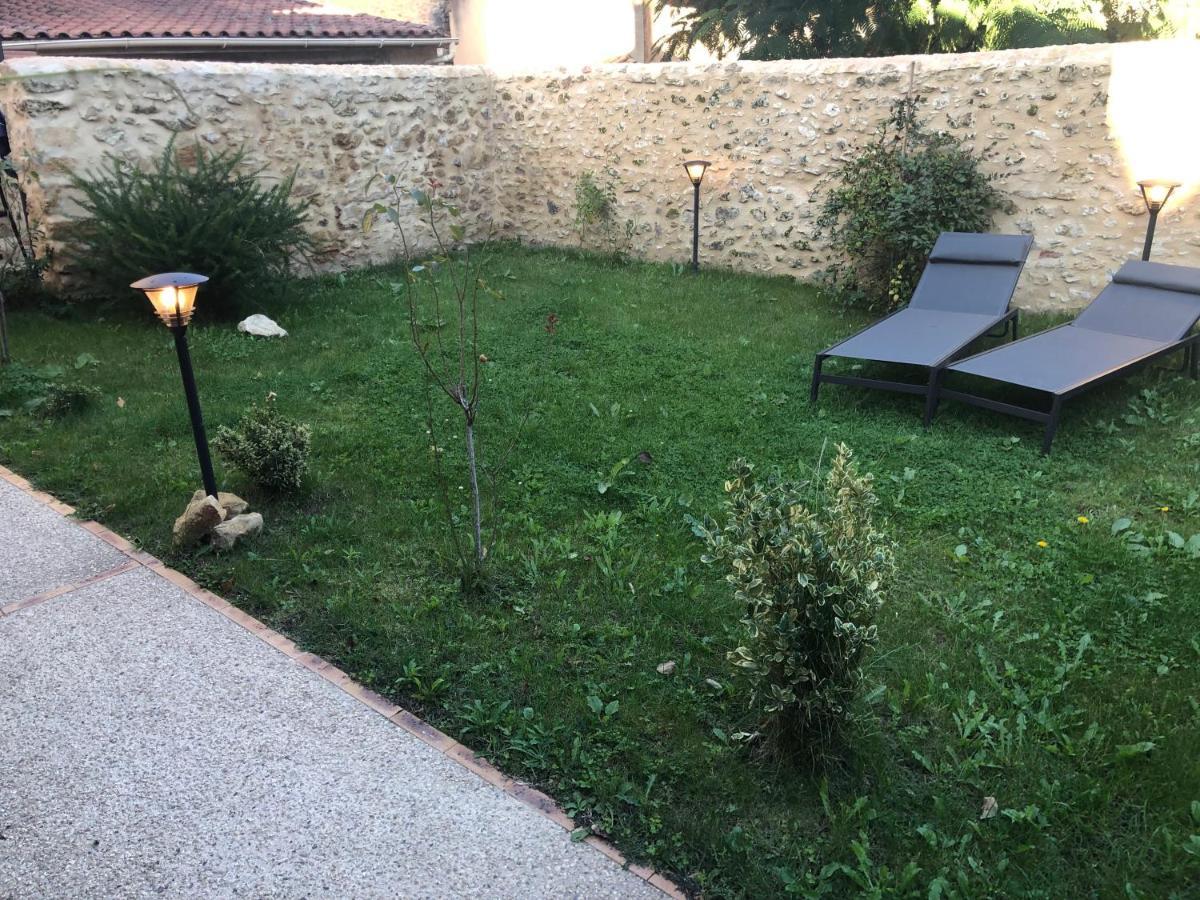 Le Trefle A Quatre Feuilles Hotel Siorac-en-Perigord Bagian luar foto