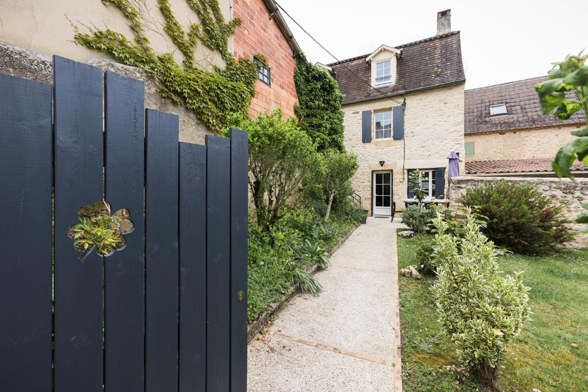 Le Trefle A Quatre Feuilles Hotel Siorac-en-Perigord Bagian luar foto